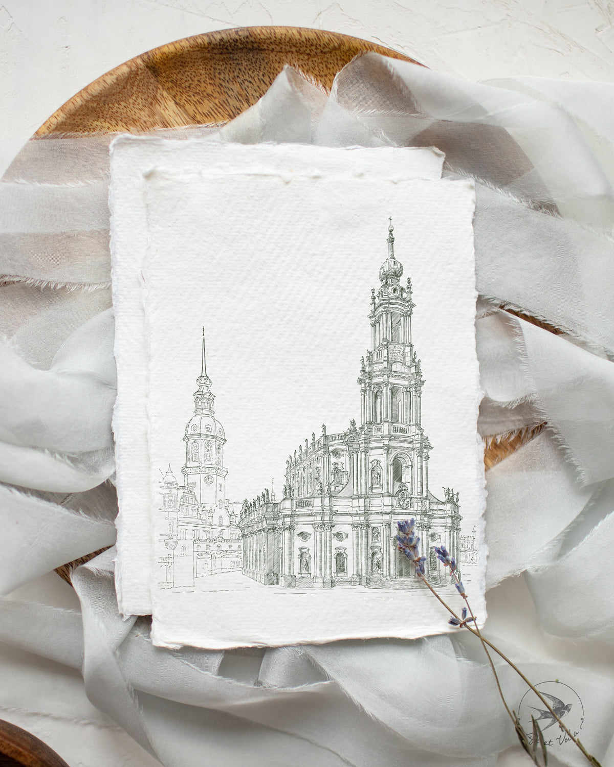 Save-the-Date sur mesure avec illustration du lieu