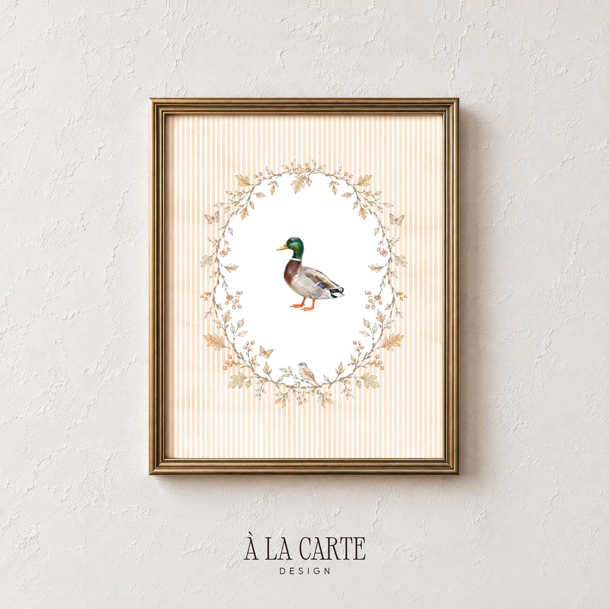 Wildlife bird picture instant download — refined nature illustration with delicate oval leaf garland, cozy rustic vibe